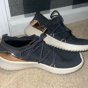 Adidas Limited Edition Cloudfoam Sneakers women’s 9.5 blue and gold